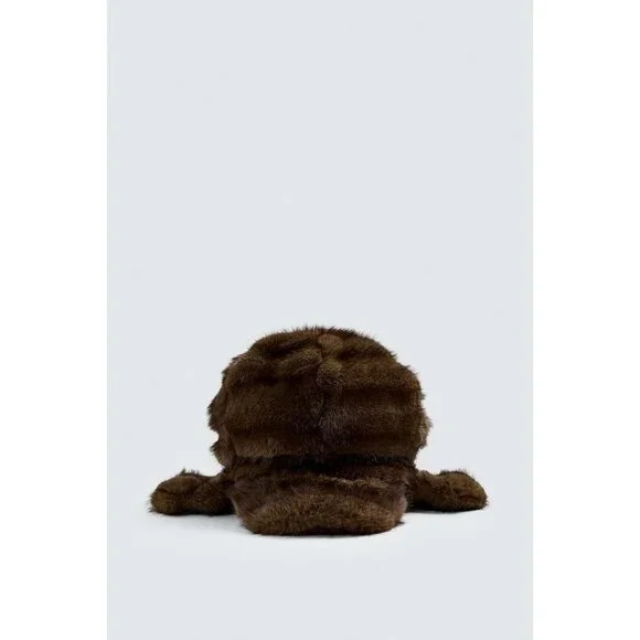 ZARA GOOFY EARS FAUX FUR CAP FOR ZARA X DISNEY HARRY LAMBERT display picture 3